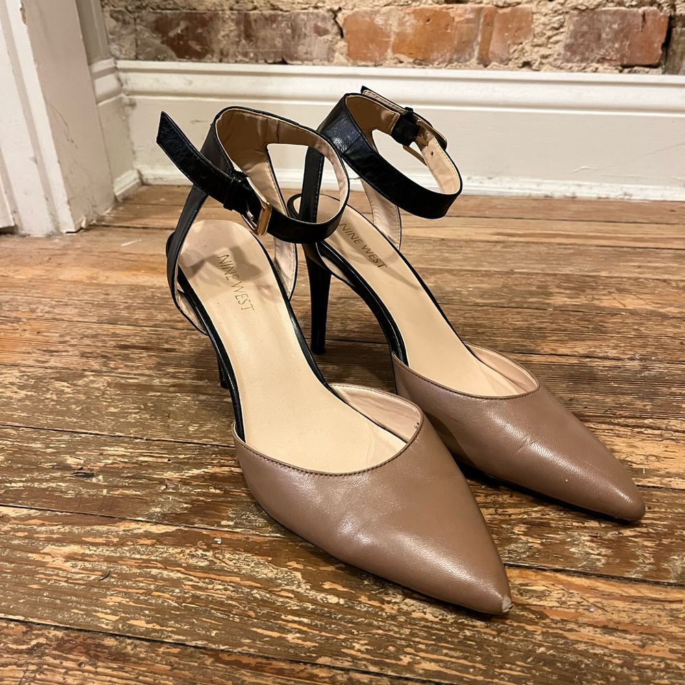 Nine West Wrap Pointed Heel